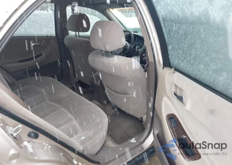 2000 Honda Accord 2.3 Se from USA, damaged, VIN 1HGCG6698YA115129